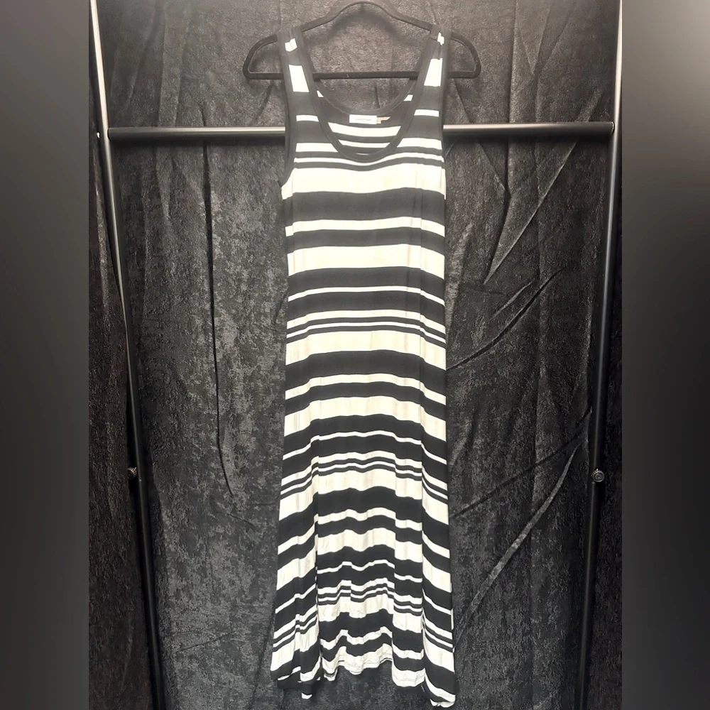 Calvin Klein Black & White Striped Fit & Flare Maxi Dress Size 10 - Picture 1 of 4